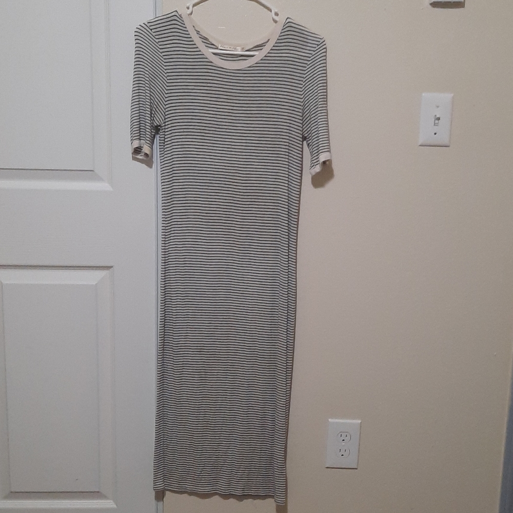 HEART AND HIPS DRESS